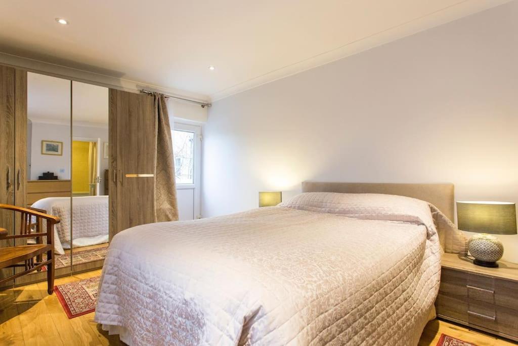 2 Bed Room Flat Near Westfield, West ลอนดอน ภายนอก รูปภาพ